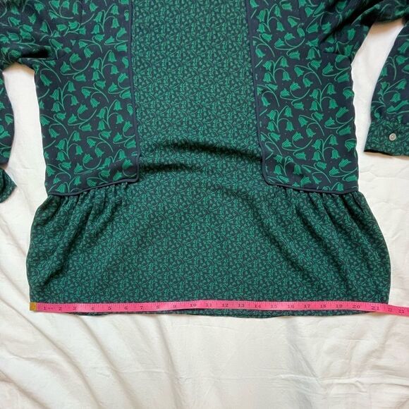 Ann Taylor LOFT Floral Top in Green & Navy, size SP, EUC - Picture 7 of 7